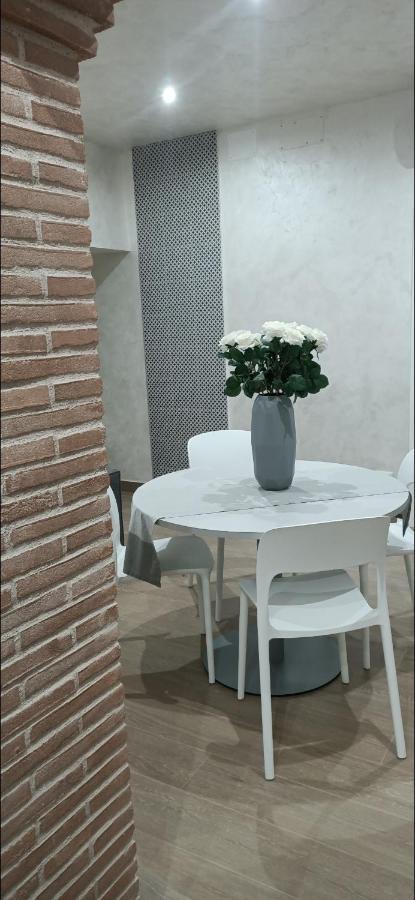 Piazza Duomo Otel Tuscania Dış mekan fotoğraf